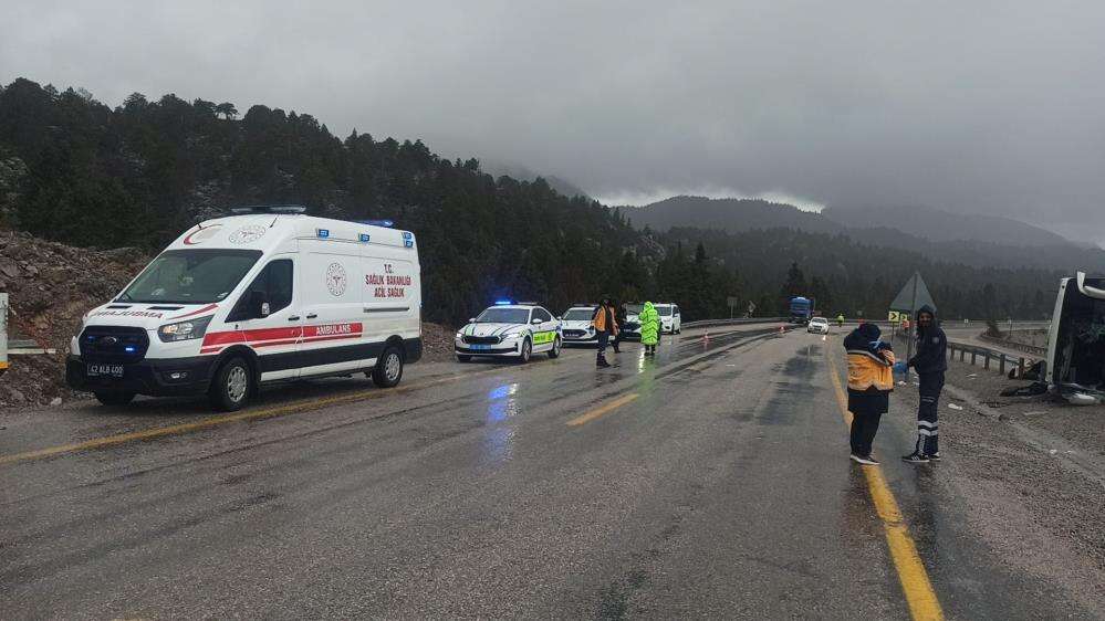 Konya’daki otobüs kazası nasıl yaşandı? Yolculardan biri anlattı 12